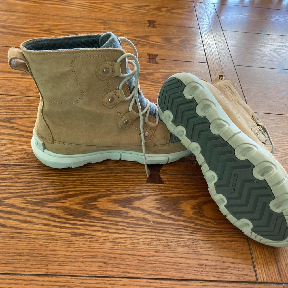 Womens Sorel waterproof boots